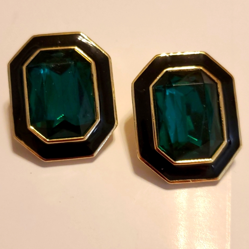 Faux Emerald,octagon shape,gold finish pierced ear